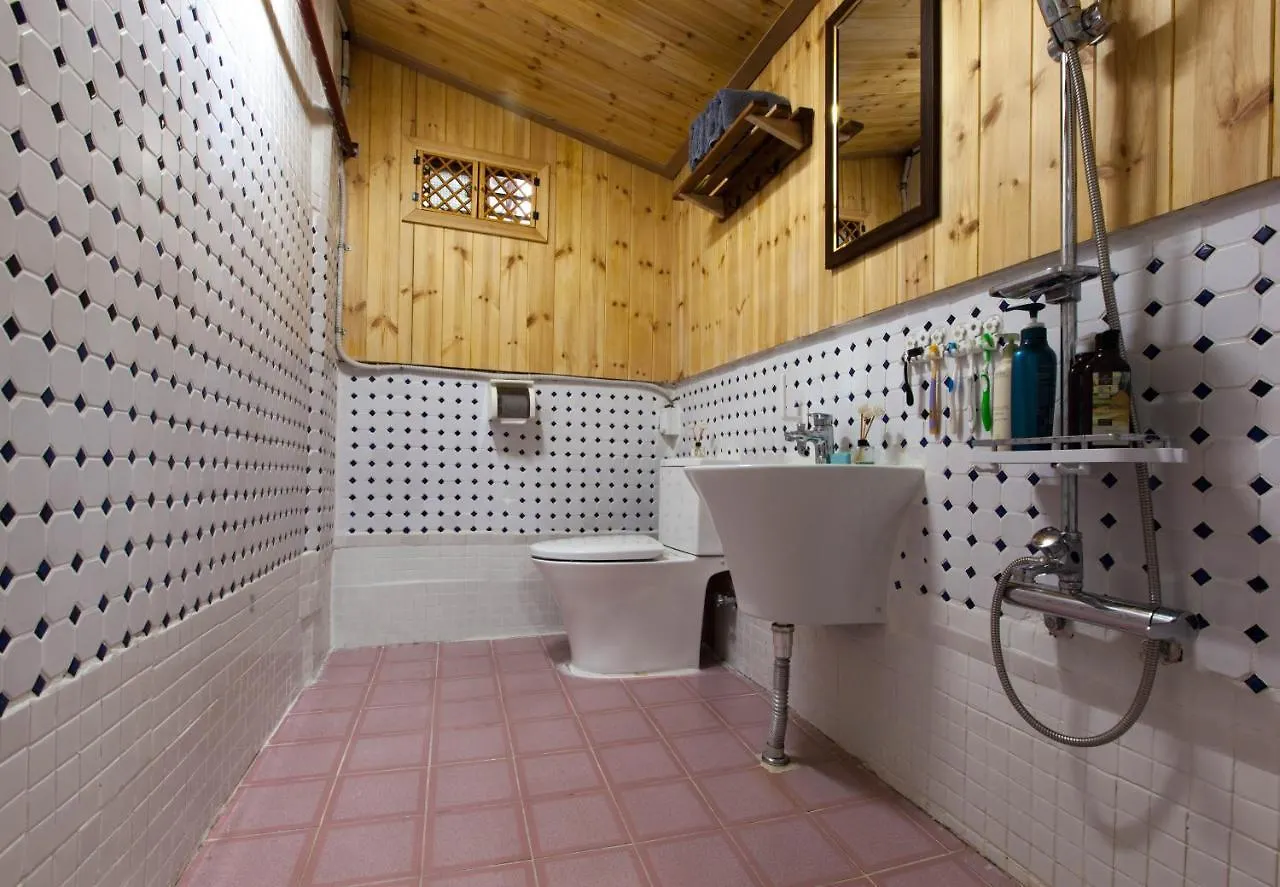 Dongmyo Hanok Sihwadang - Private Korean Style House In The City Center With A Beautiful Garden Séoul
